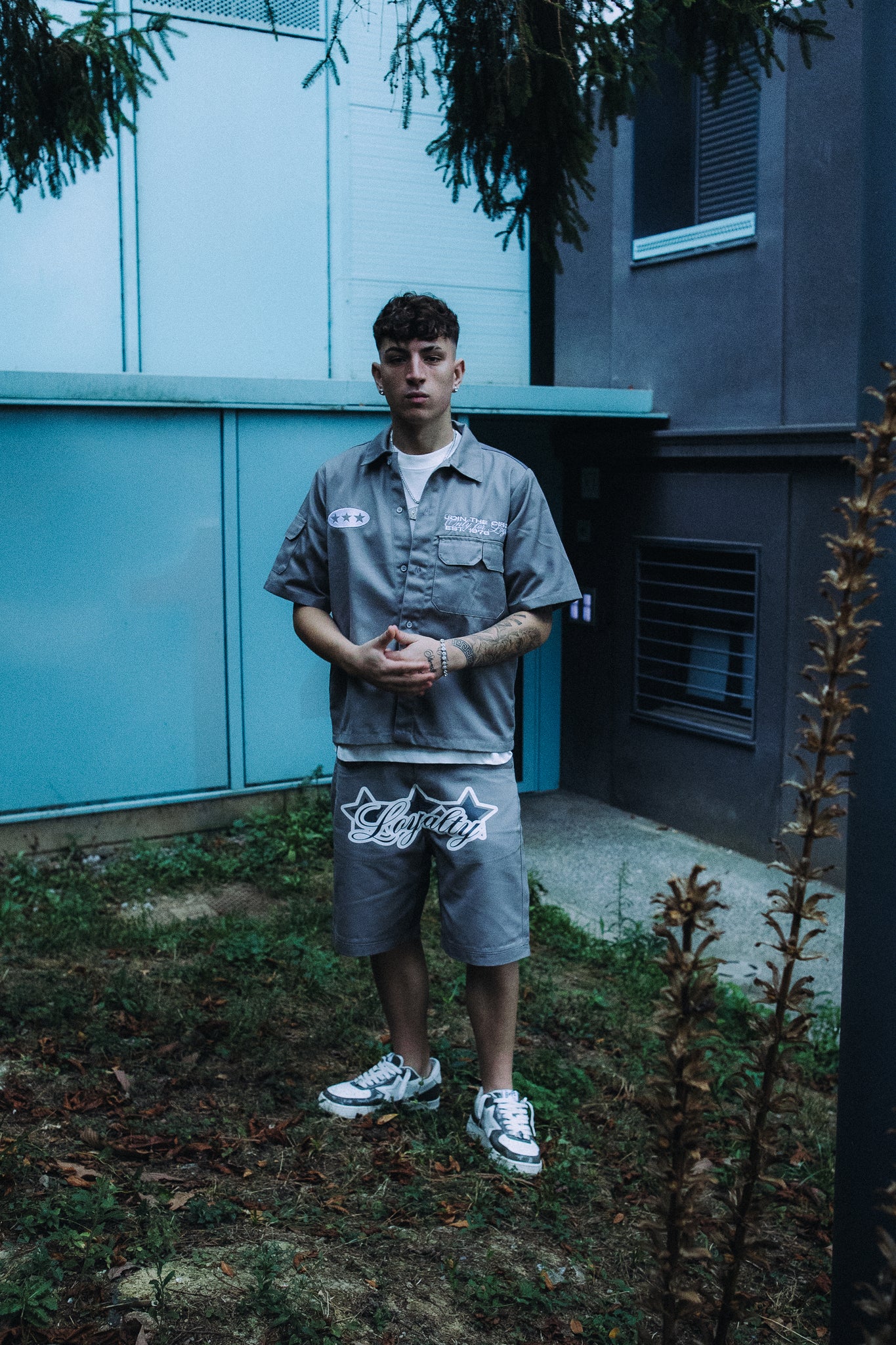 Outfit Gray "Join The Circle"