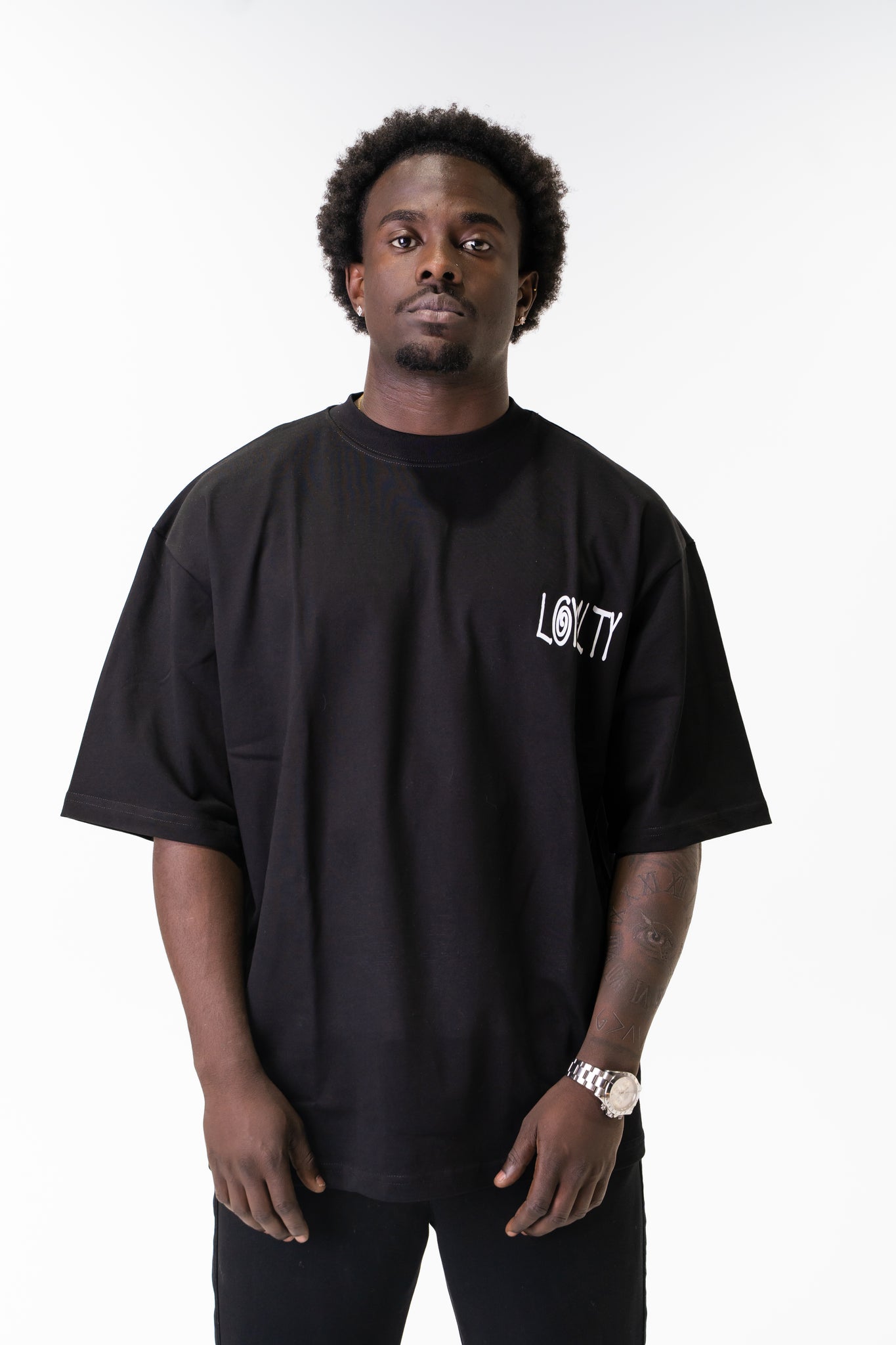 T-Shirt Oversize "Floral Loyalty Season 25"