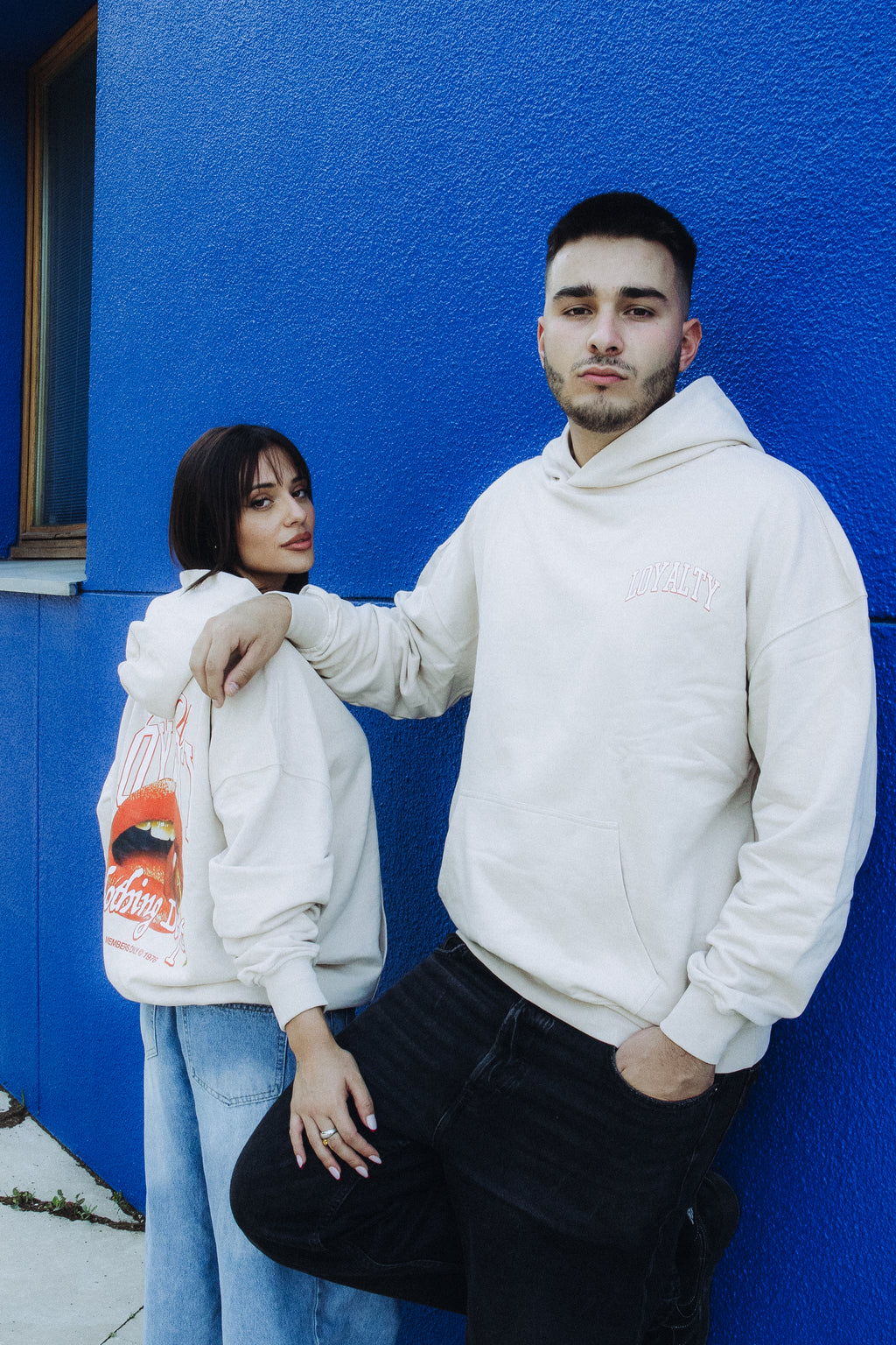 Hoddie Beige "Lips & Cherry Loyalty"